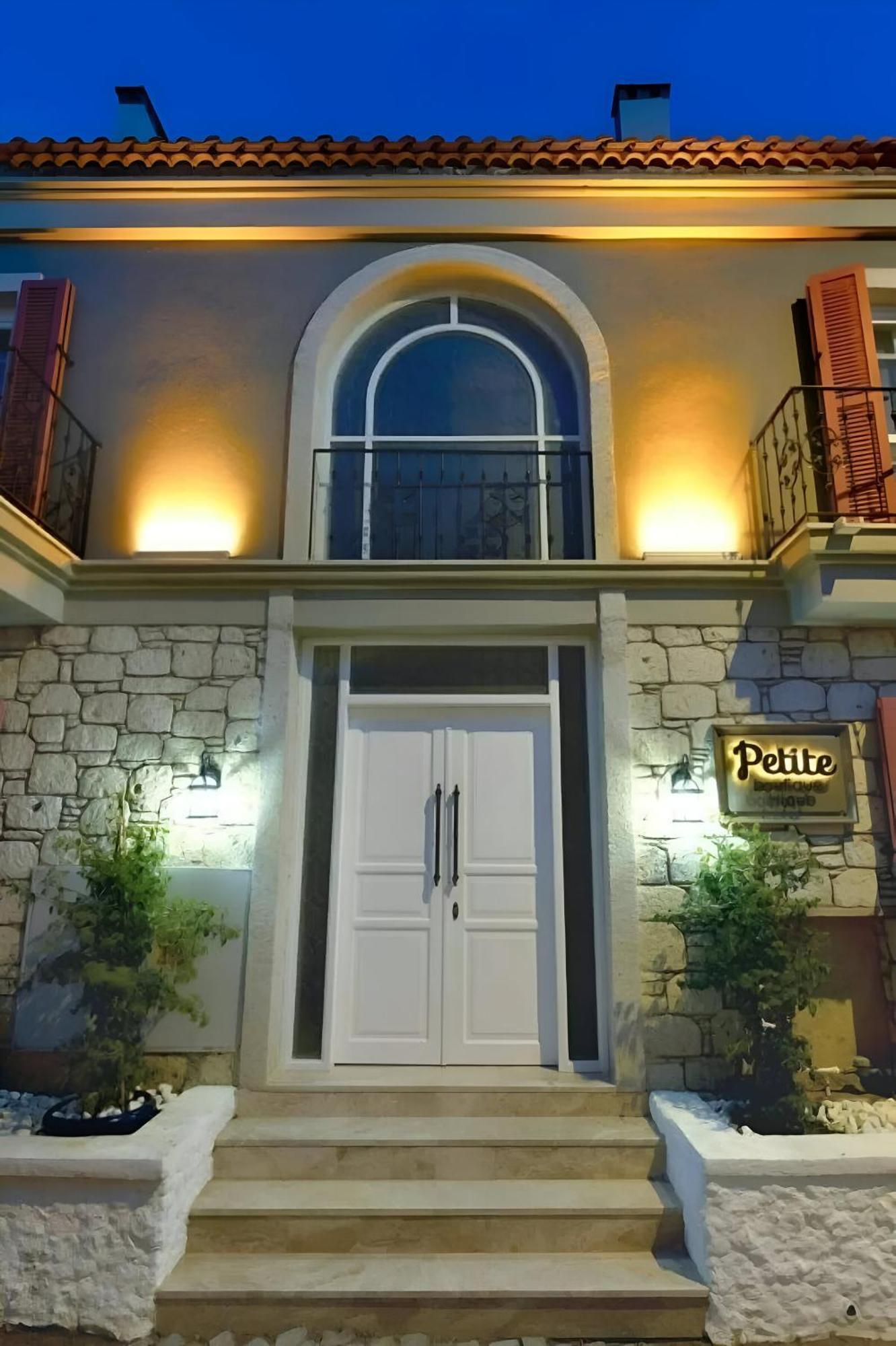 Petite Boutique Hotel Ildiri Exterior photo